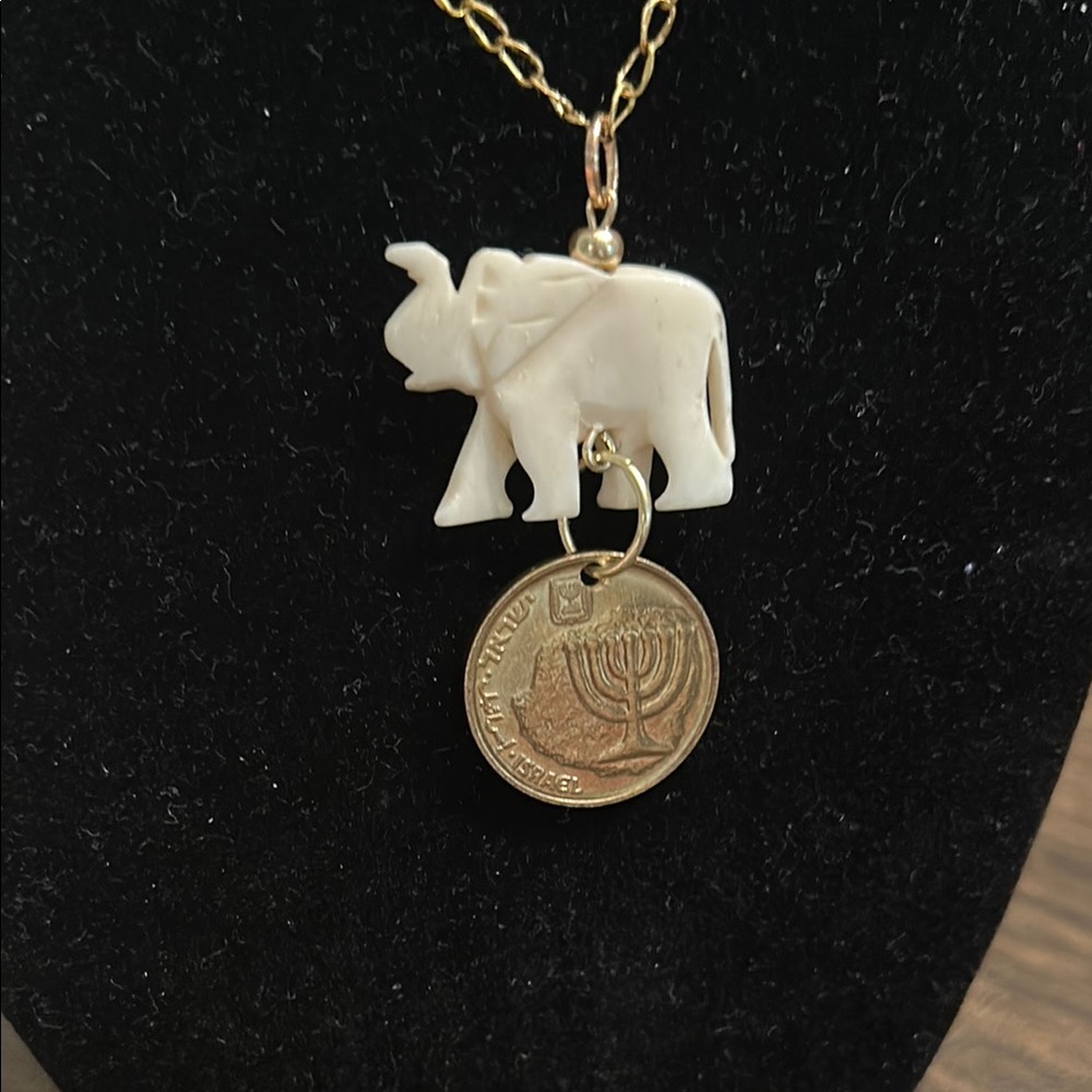 Gold and Cream Elephant Pendant Necklace